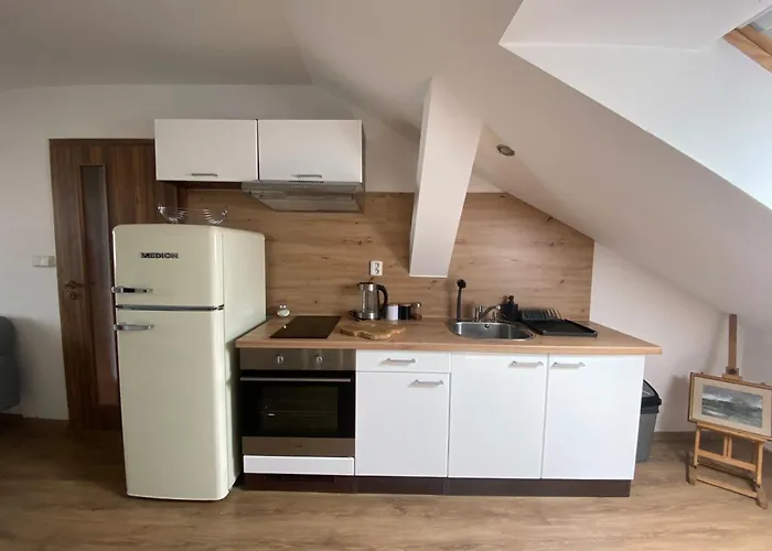 Cerny Tulipan - 6 Apartman